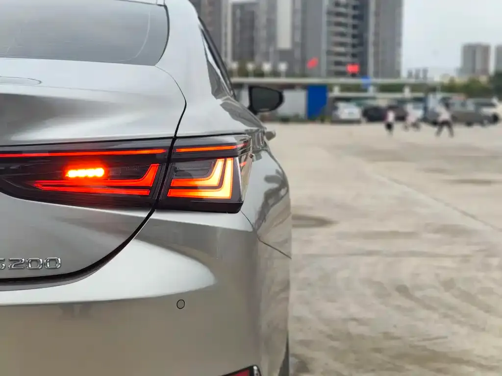 Lexus ES 2024 из CN, фото 5
