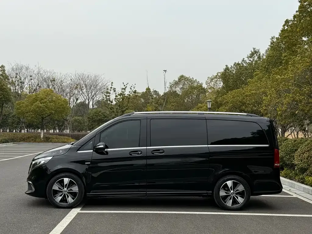 Mercedes-Benz V-Class 2022 из CN, фото 3