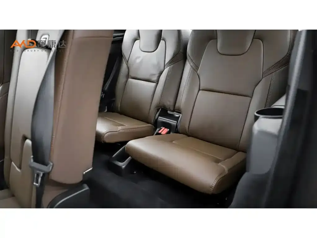 Volvo XC90 2023 из CN, фото 8