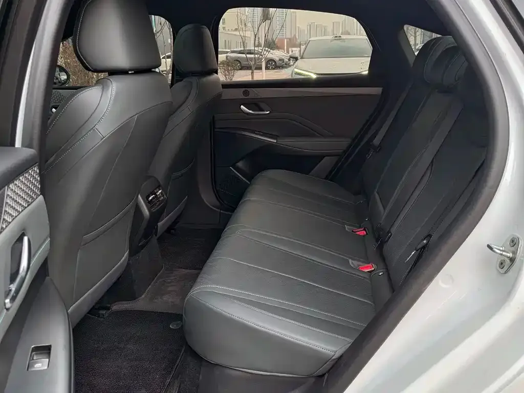 BYD Qin PLUS 2025 из CN, фото 3