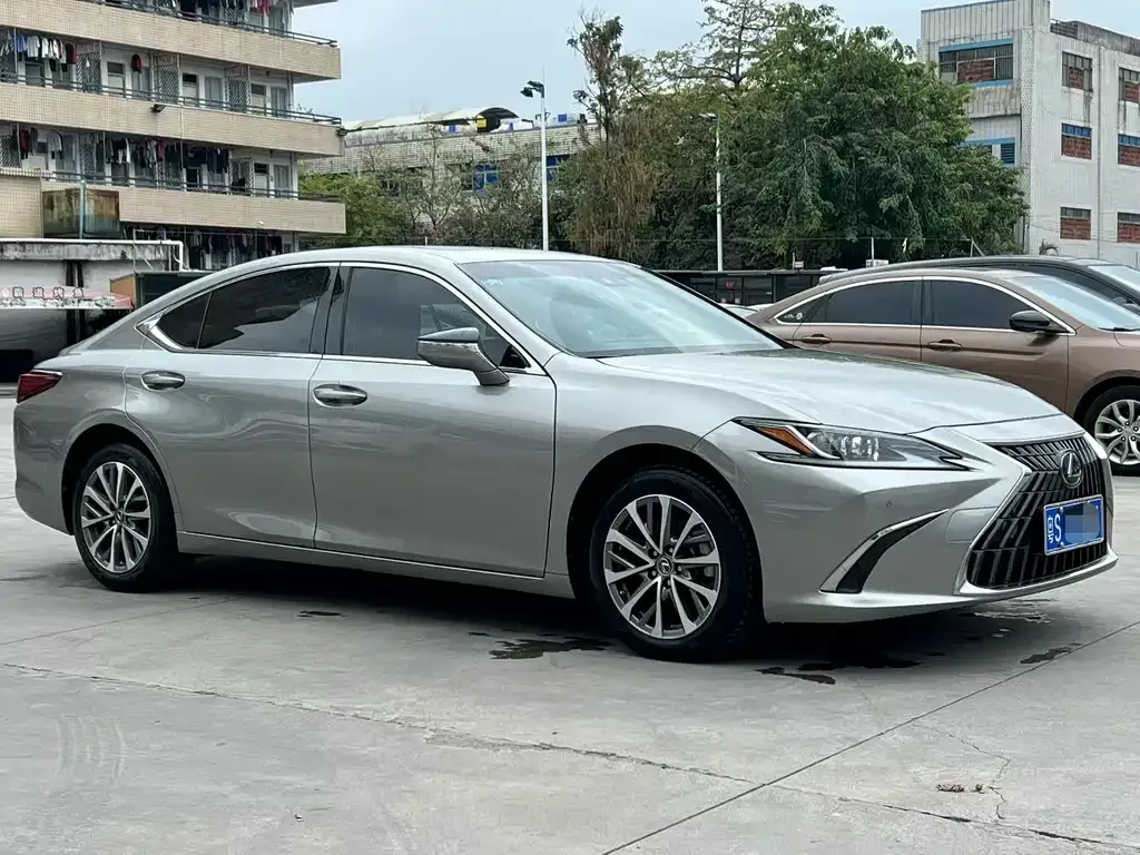 Lexus ES 2022 из CN, фото 3