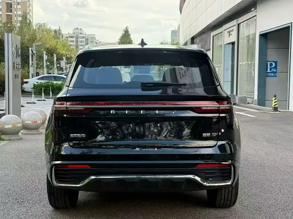 Geely Xingyue L — фото 10