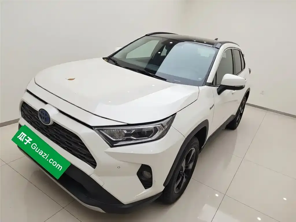 Toyota RAV4 2021 из CN, фото 1