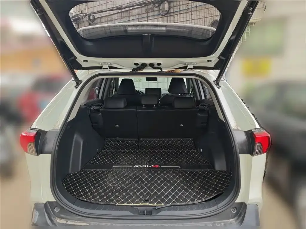 Toyota RAV4 2021 из CN, фото 4