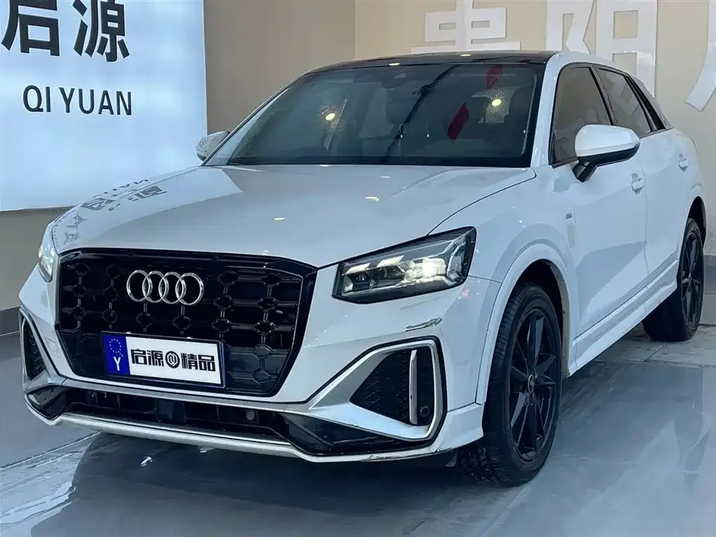 Audi Q2L 2023 из CN, фото 1