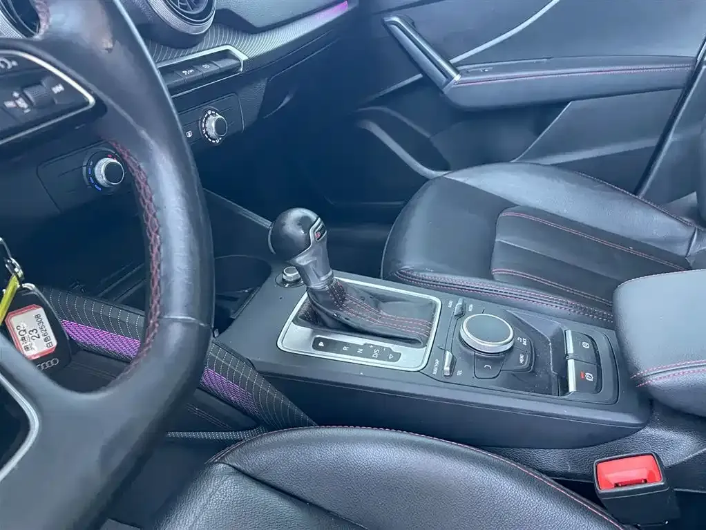 Audi Q2L 2023 из CN, фото 9