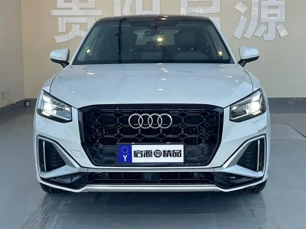 Audi Q2L 2023 из CN, фото 3