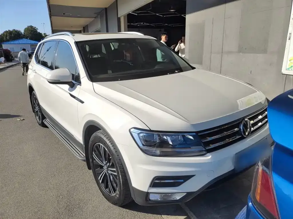 Volkswagen Tiguan L 2021 из CN, фото 4