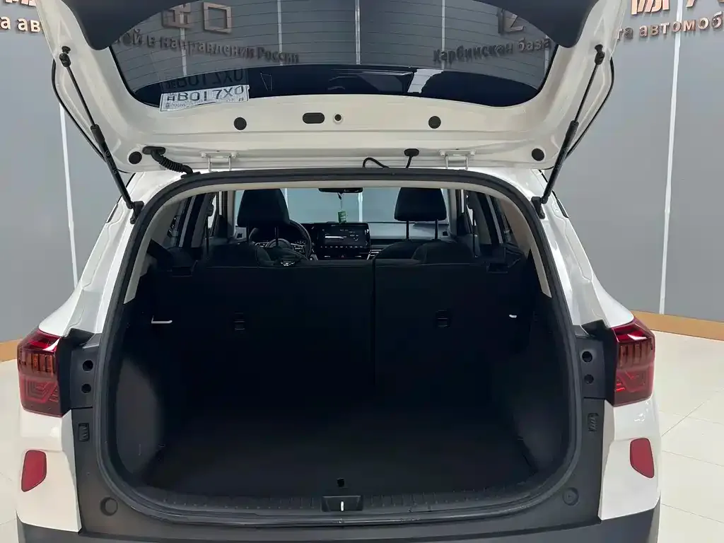 Kia KX3 2021 из CN, фото 2