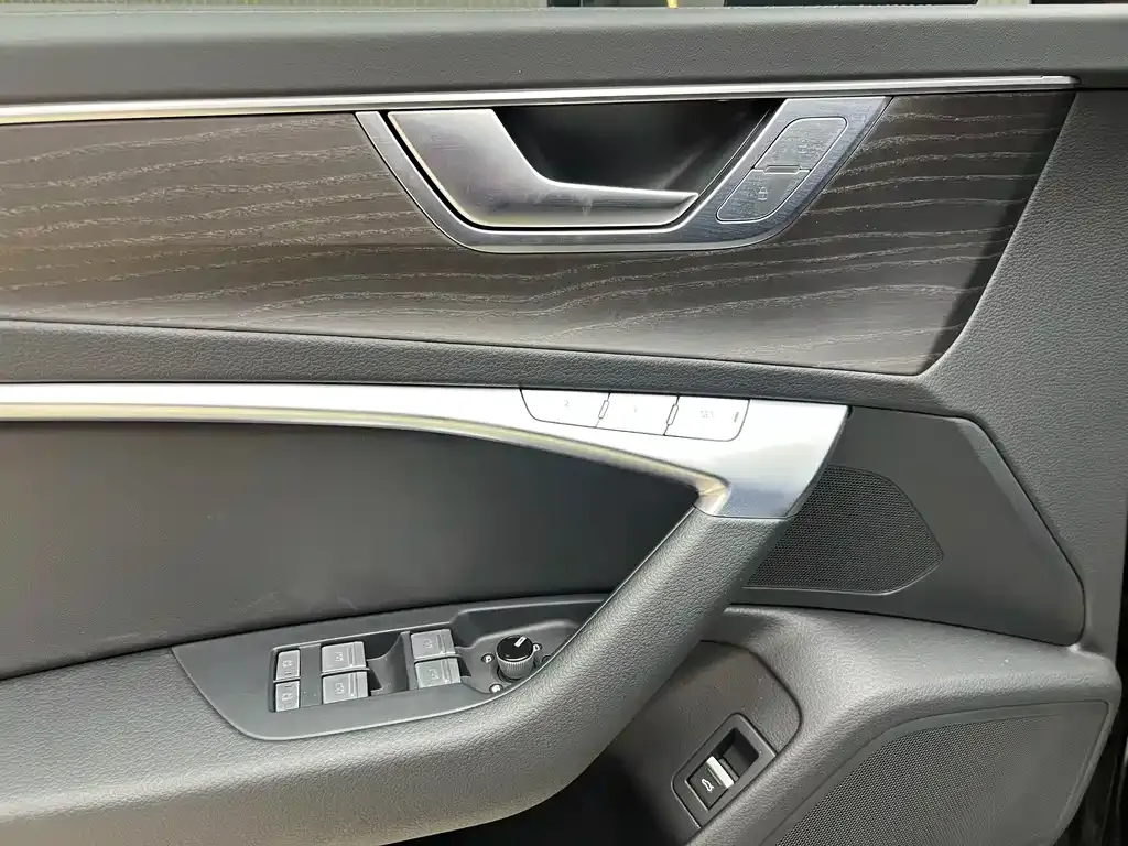 Audi A6L 2026 из CN, фото 8