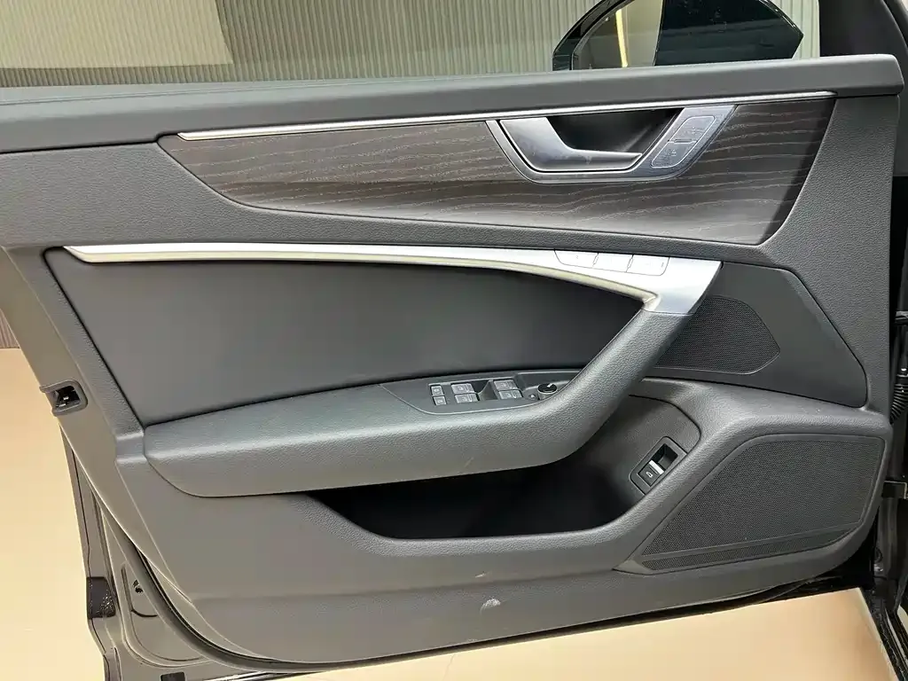 Audi A6L 2026 из CN, фото 3