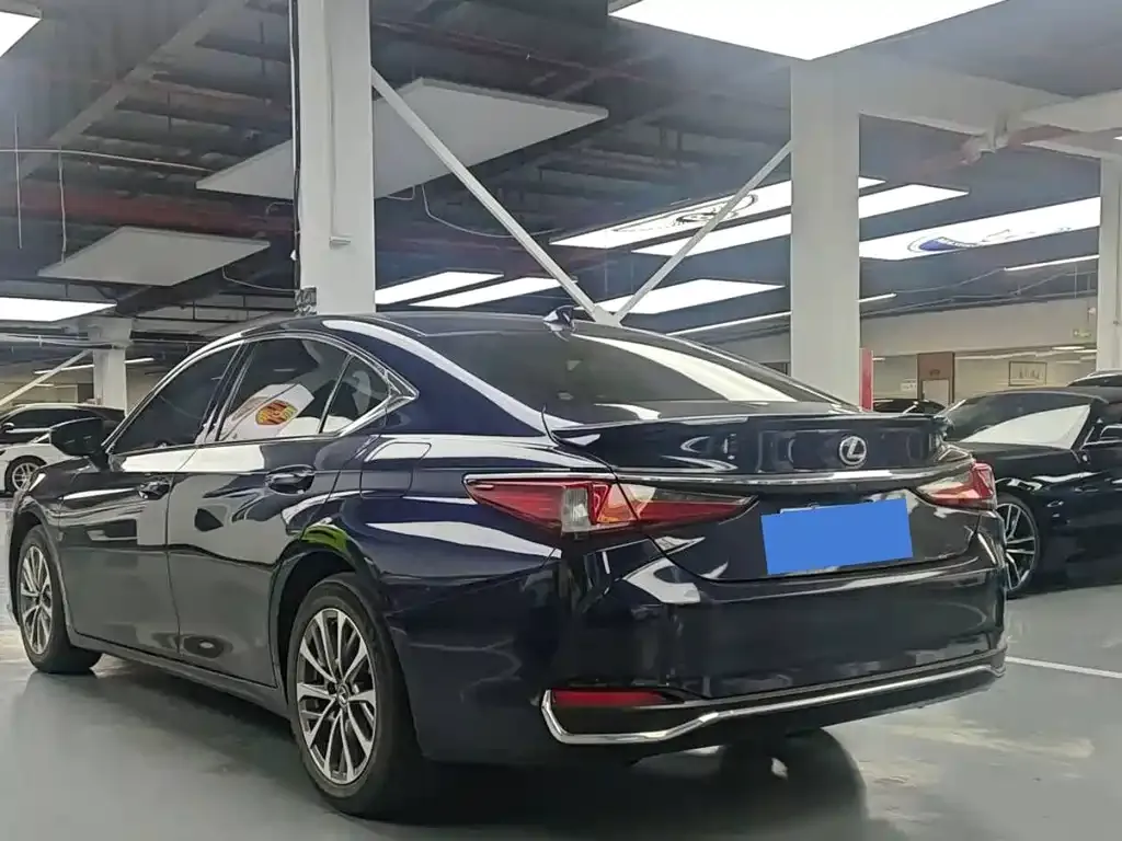 Lexus ES 2022 из CN, фото 8