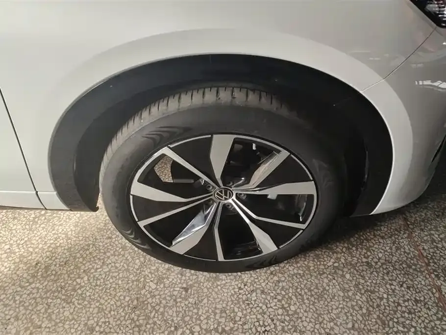 Volkswagen Tavendor 2022 из CN, фото 10
