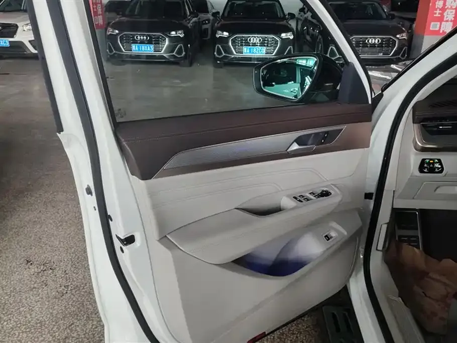 Volkswagen Tavendor 2022 из CN, фото 8