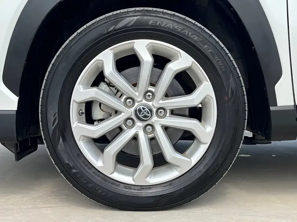 Toyota Frontlander 2022 из CN, фото 10