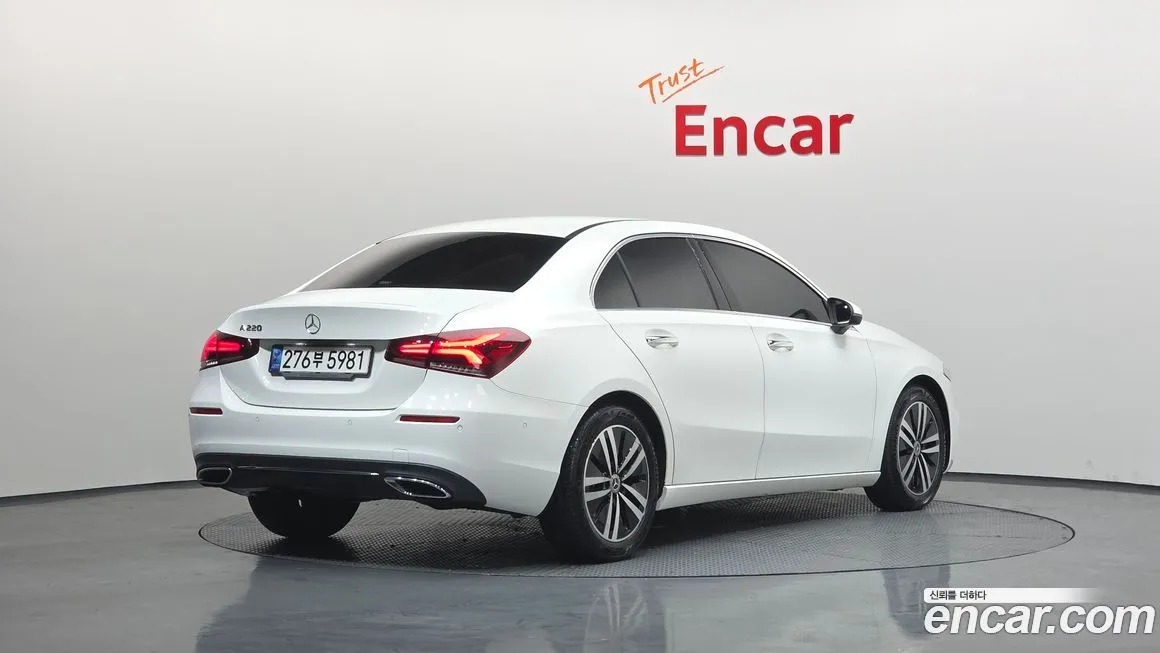 Mercedes-Benz A-Class — фото 6