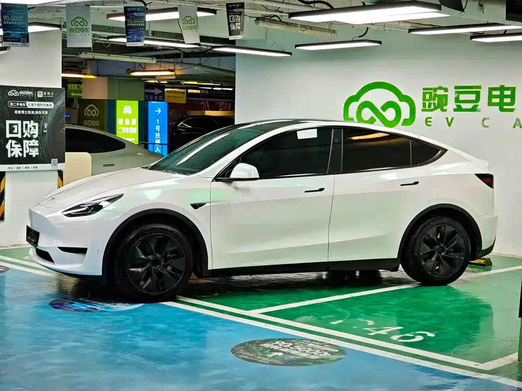 Tesla Model Y 2024 из CN, фото 10