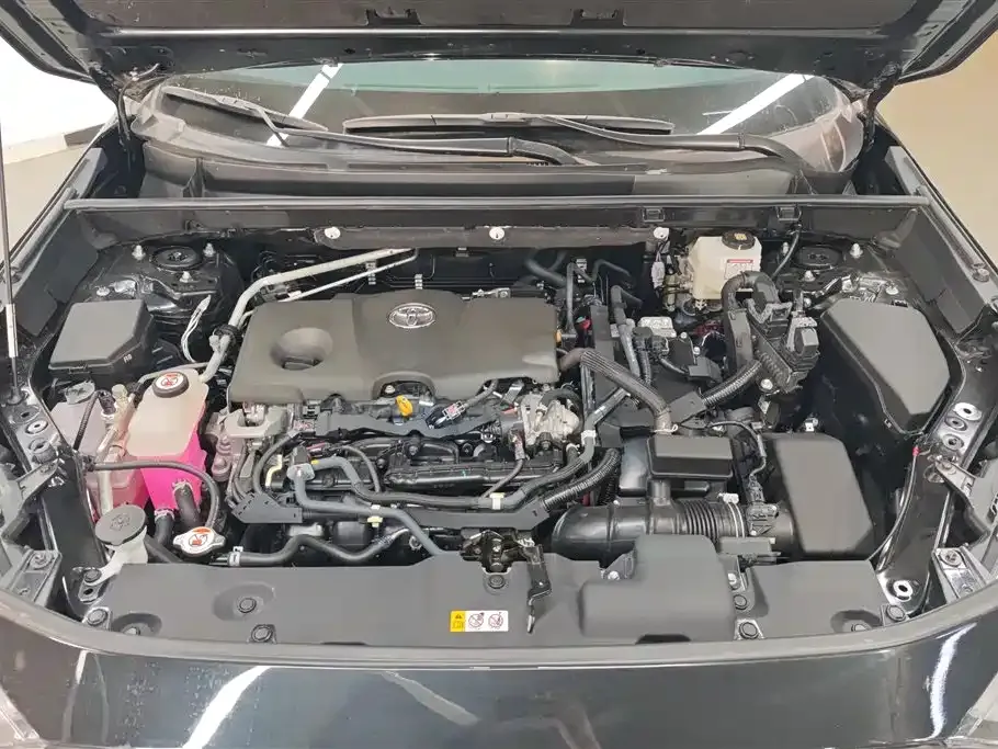 Toyota RAV4 2023 из CN, фото 9
