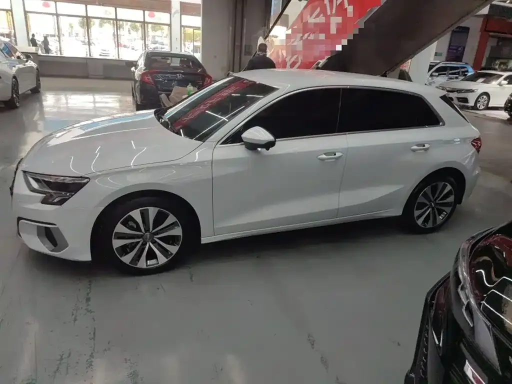 Audi A3 2022 из CN, фото 4