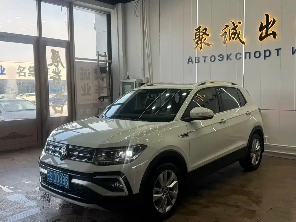 Volkswagen T-Cross — фото 1