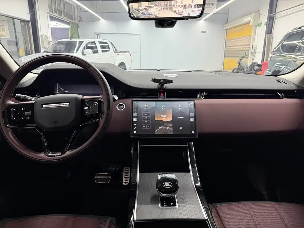 Land Rover Evoque 2025 из CN, фото 6