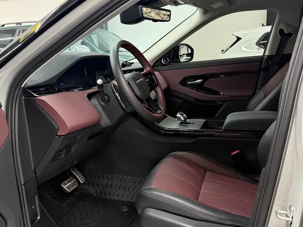Land Rover Evoque 2025 из CN, фото 3