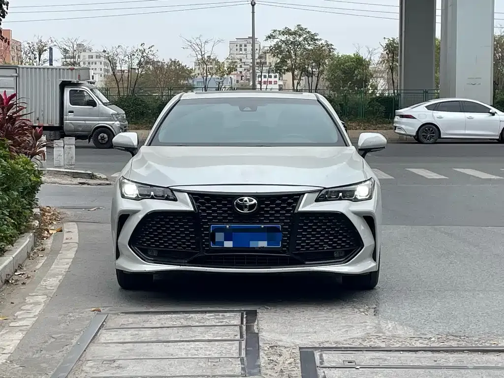 Toyota Avalon 2022 из CN, фото 7