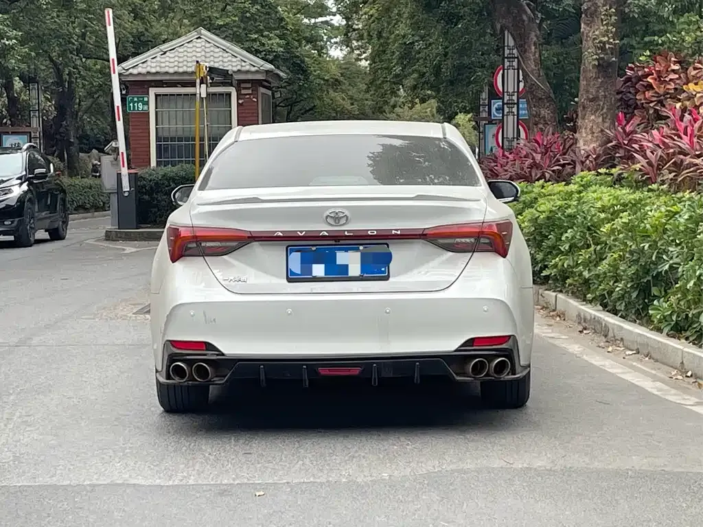 Toyota Avalon 2022 из CN, фото 4