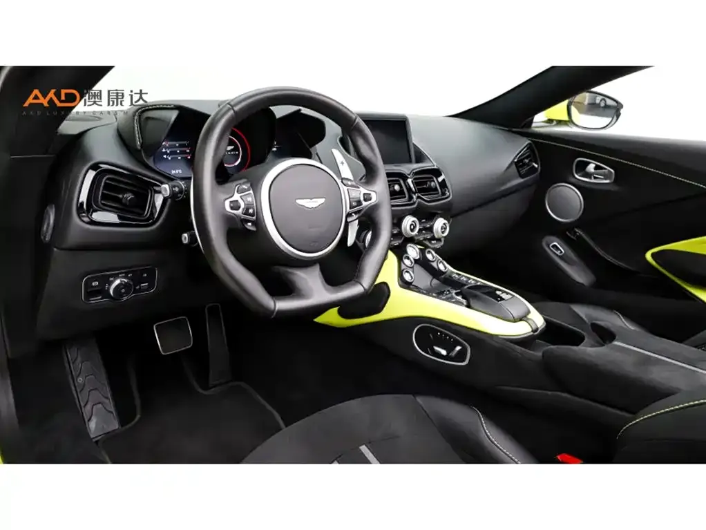 Aston Martin V8 Vantage 2021 из CN, фото 4
