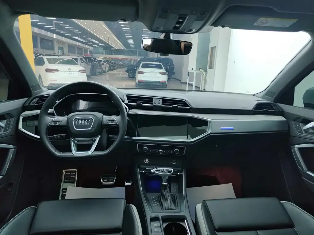 Audi Q3 2024 из CN, фото 6