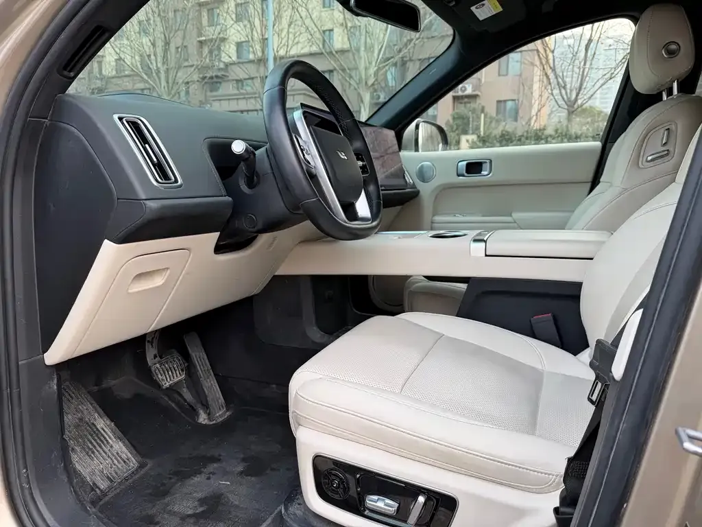 Li Auto L8 2023 из CN, фото 2
