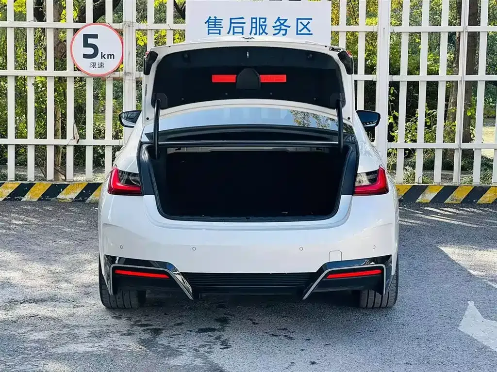 BMW i3 2022 из CN, фото 5