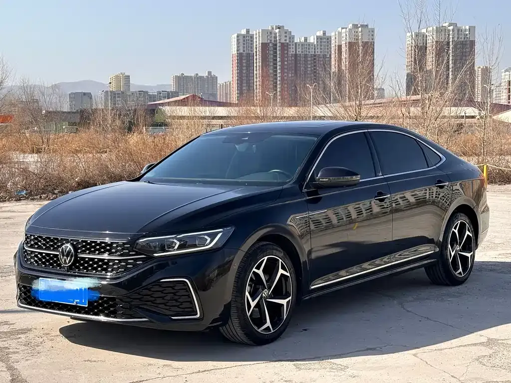 Volkswagen Passat 2023 из CN, фото 1