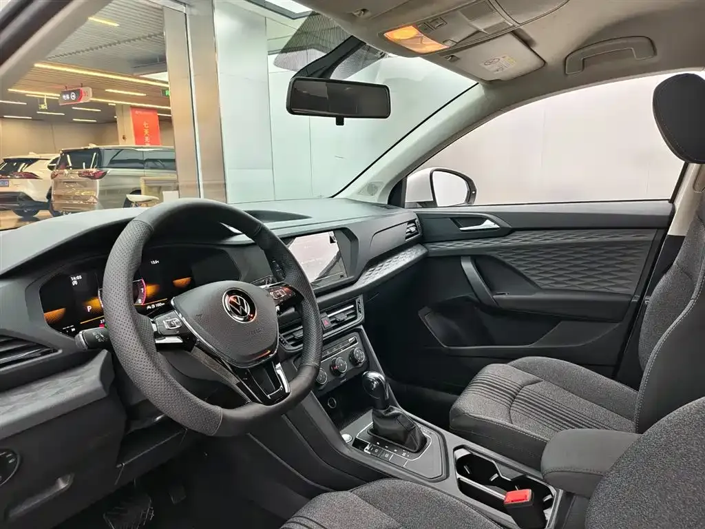 Volkswagen Tharu 2022 из CN, фото 6