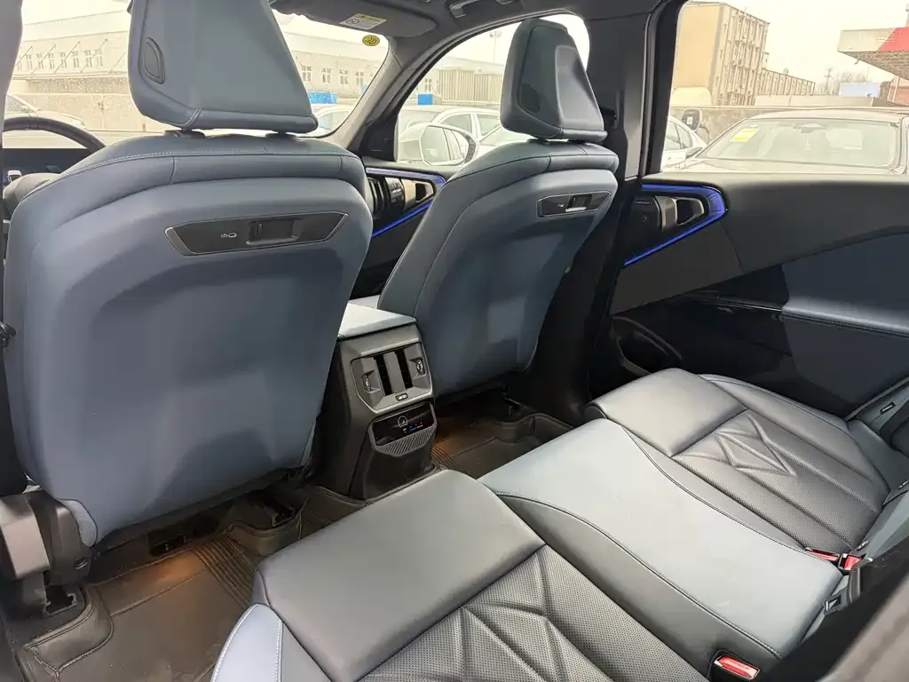 BMW X3 2025 из CN, фото 2