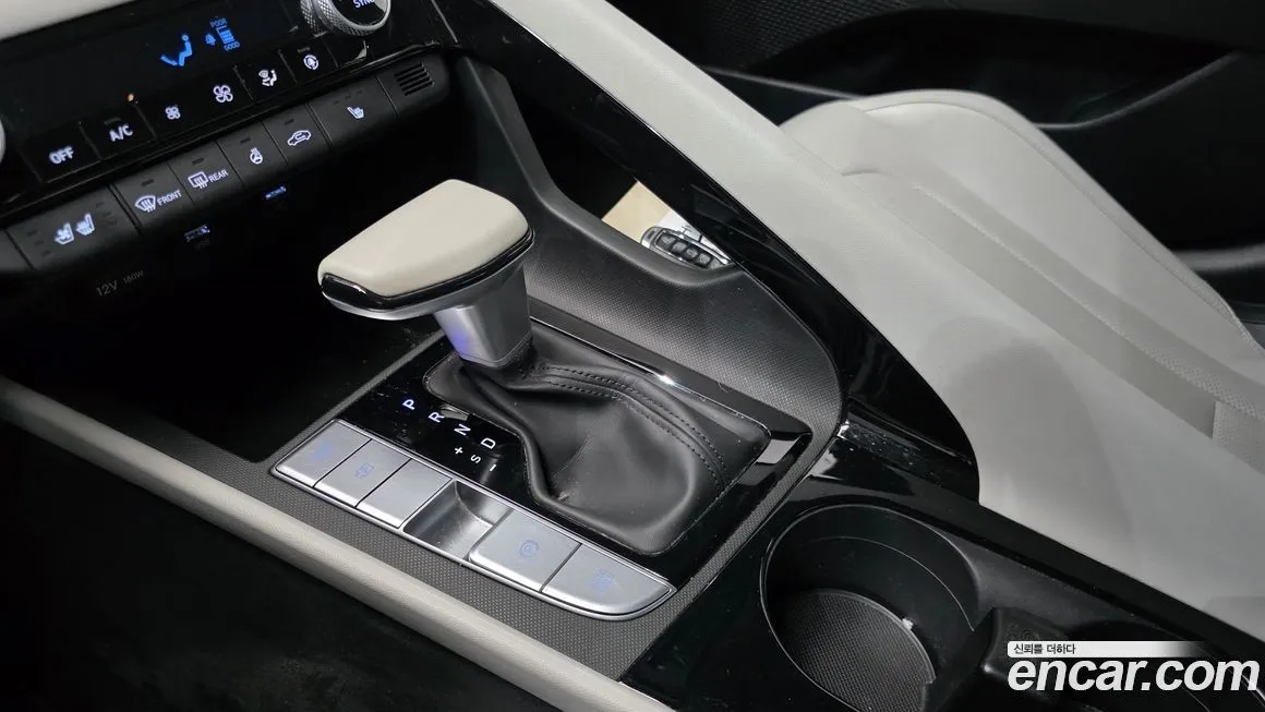Hyundai AVANTE — фото 2