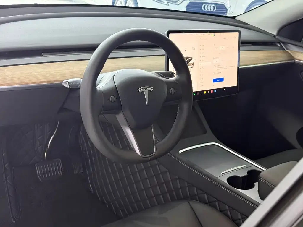 Tesla Model Y 2022 из CN, фото 7