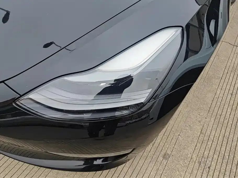 Tesla Model 3 — фото 8