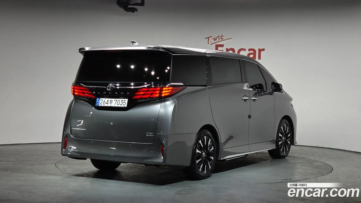 Toyota Alphard 2024 из KR, фото 3
