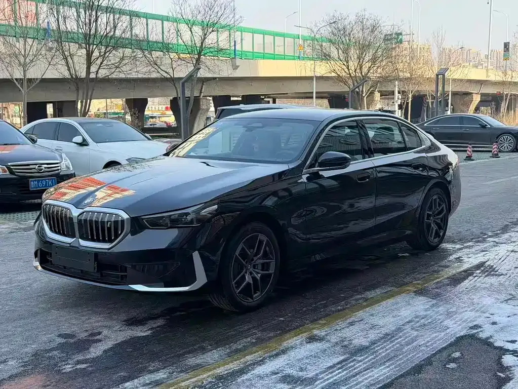 BMW i5 2026 из CN, фото 1