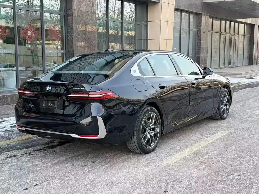 BMW i5 2026 из CN, фото 5
