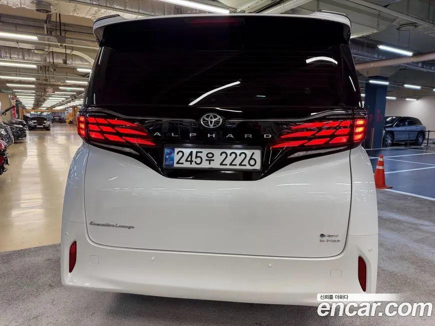 Toyota Alphard 2024 из KR, фото 7