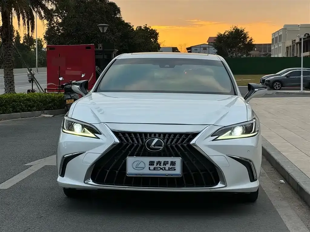 Lexus ES 2022 из CN, фото 3