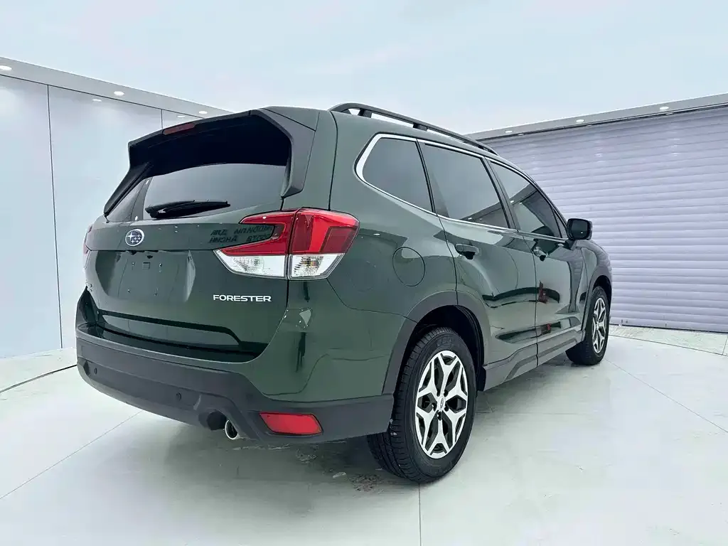 Subaru Forester 2022 из CN, фото 5