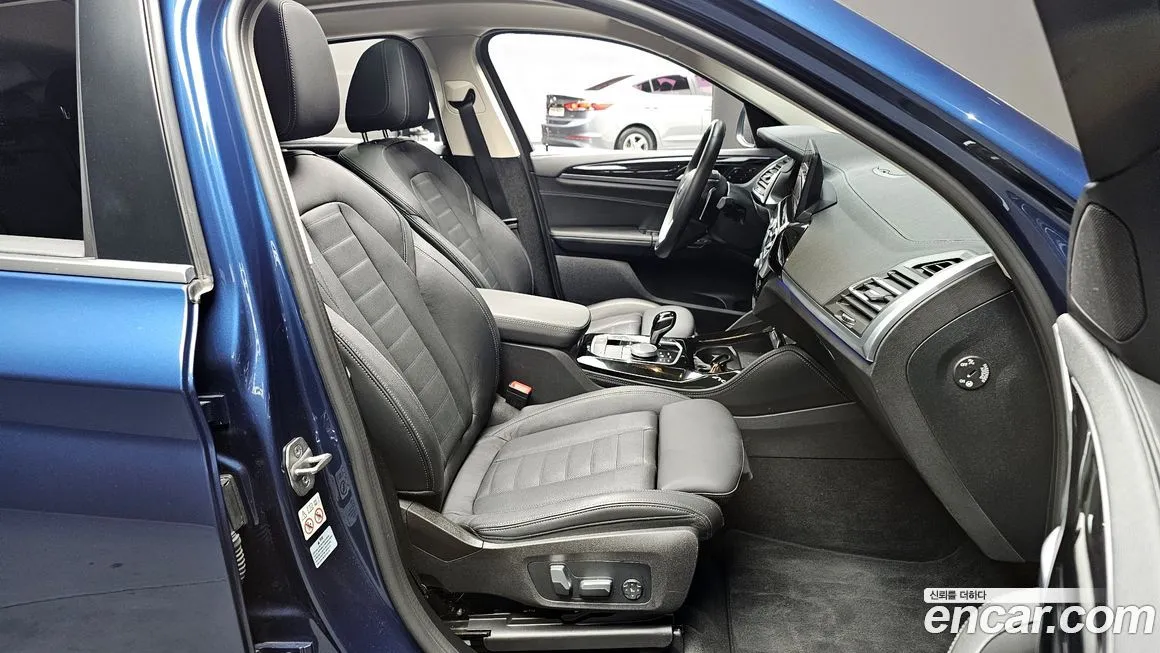 BMW X4 2023 из KR, фото 4