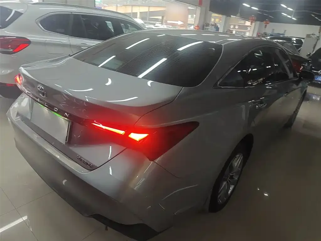 Toyota Avalon 2022 из CN, фото 7