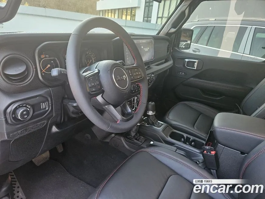 Jeep Wrangler 2024 из KR, фото 5