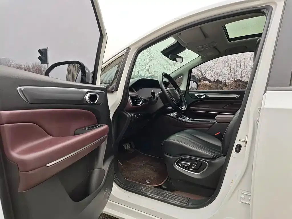GAC Motor Trumpchi M6 2022 из CN, фото 2