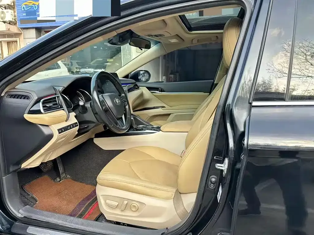 Toyota Camry 2021 из CN, фото 5