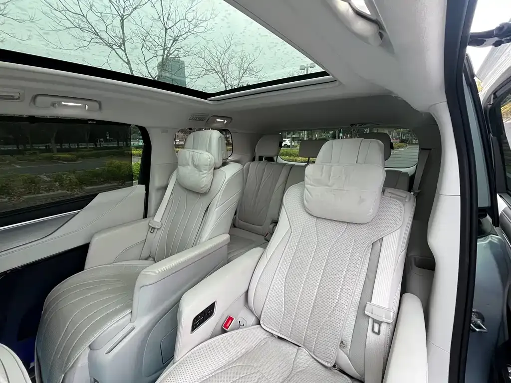 Buick GL8 Hybrid 2024 из CN, фото 10